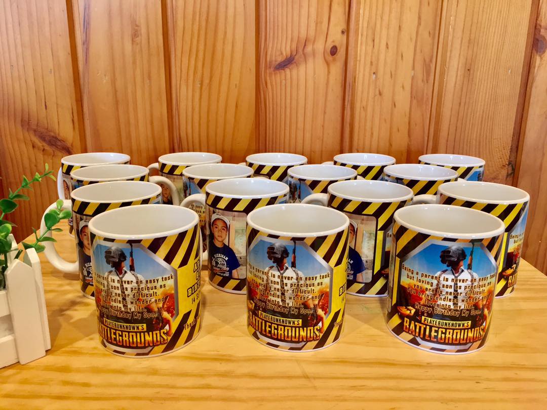 Personalised Souvenir Mugs (12 pcs)